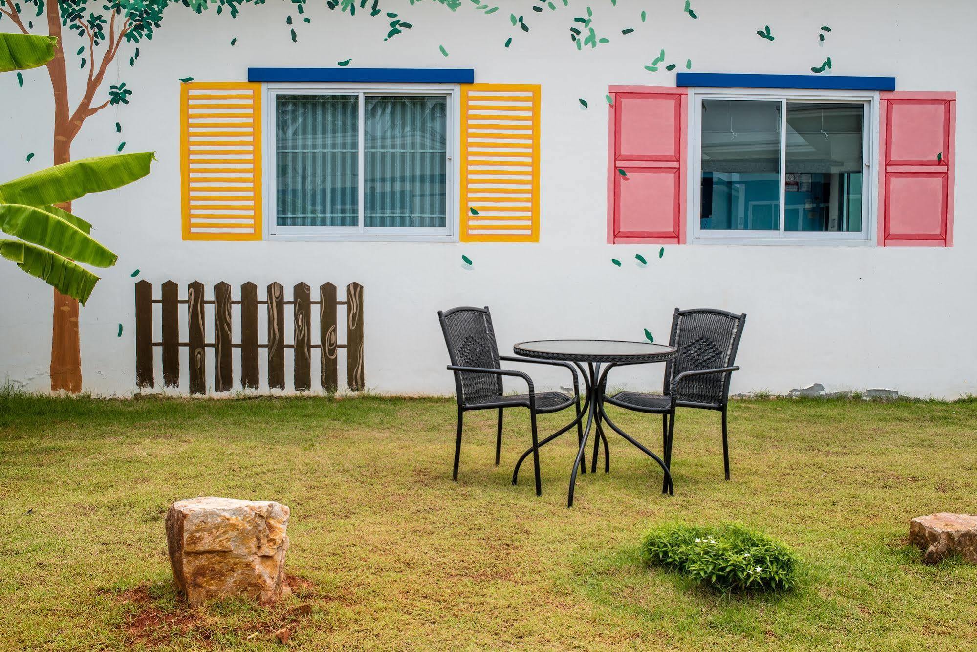 Paragon Hometel Surat Thani Zewnętrze zdjęcie